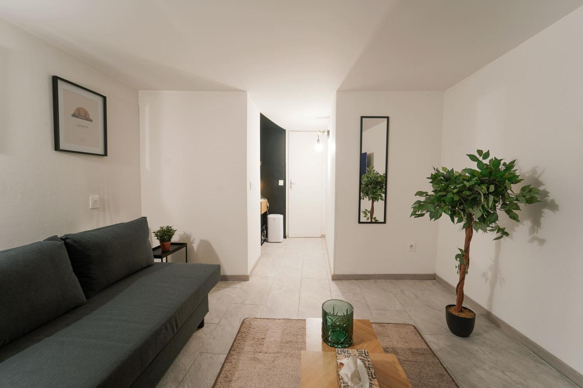 Confort & Style Pres De Cdg Vaudherland Εξωτερικό φωτογραφία