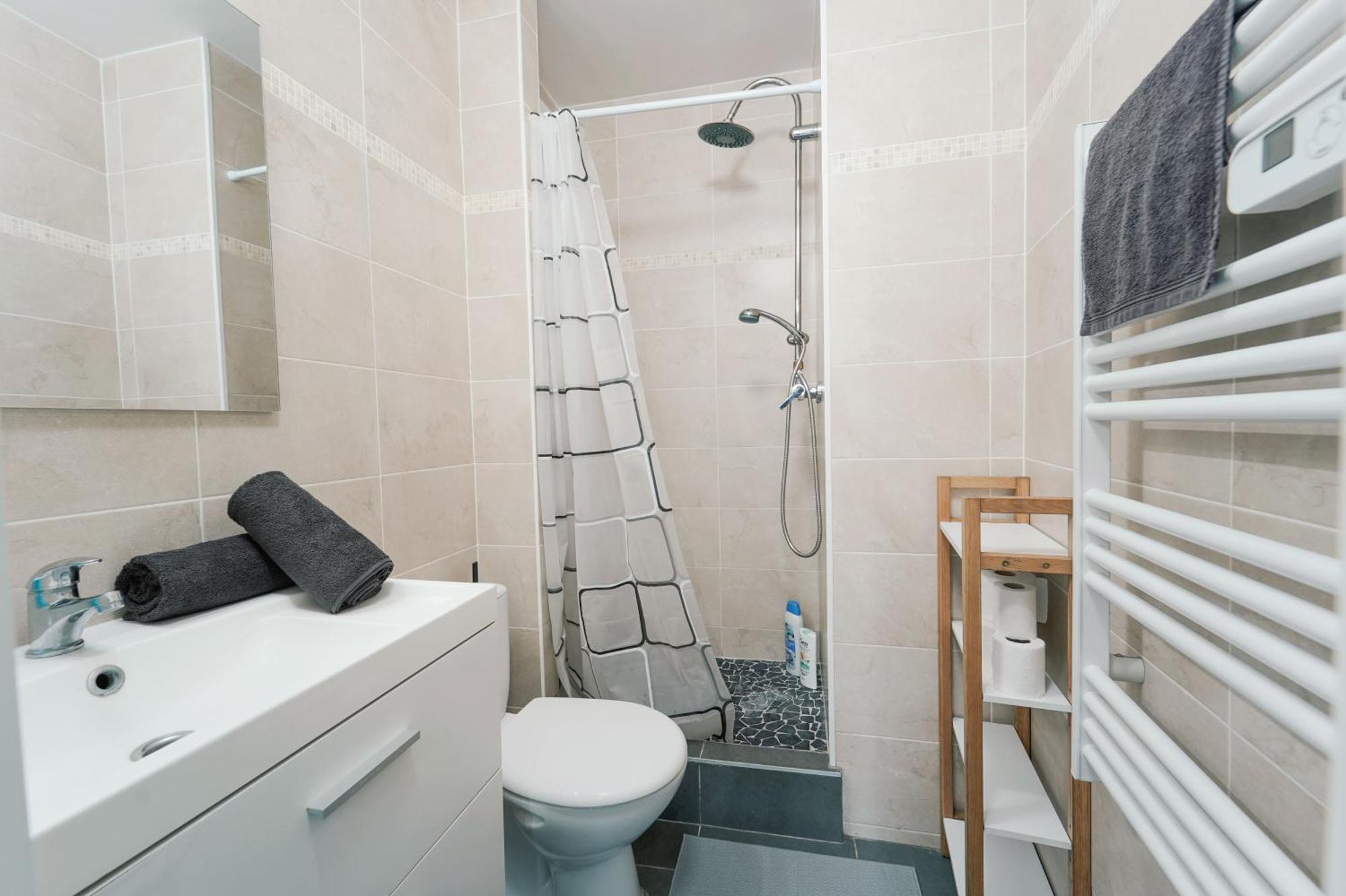 Confort & Style Pres De Cdg Vaudherland Εξωτερικό φωτογραφία